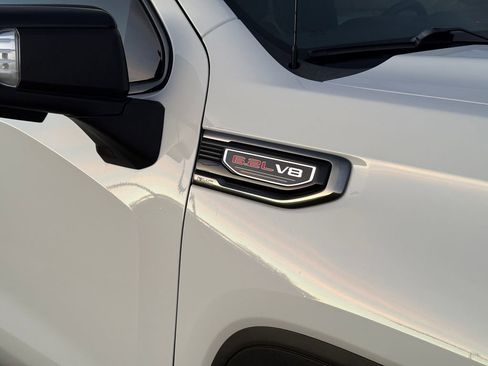 Used 2022 GMC Sierra 1500 AT4 w/ AT4 Premium Package image 15