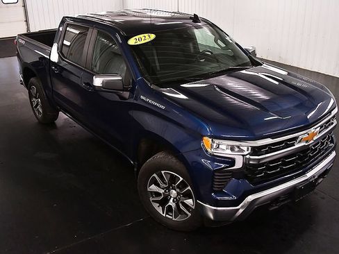 Used 2023 Chevrolet Silverado 1500 LT AWD/4WD image 13