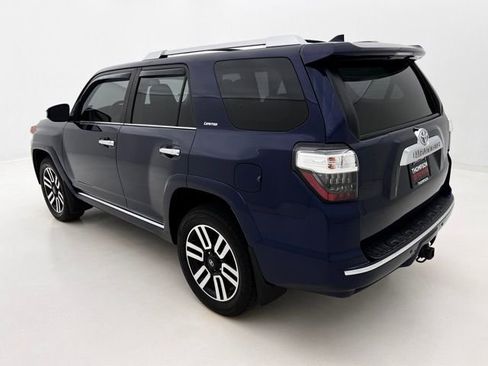 Used 2017 Toyota 4Runner Limited AWD/4WD image 9