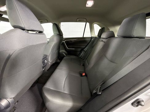 Used 2025 Toyota RAV4 LE AWD/4WD image 33