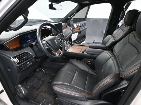 Used 2022 Lincoln Navigator Black Label AWD/4WD image 23