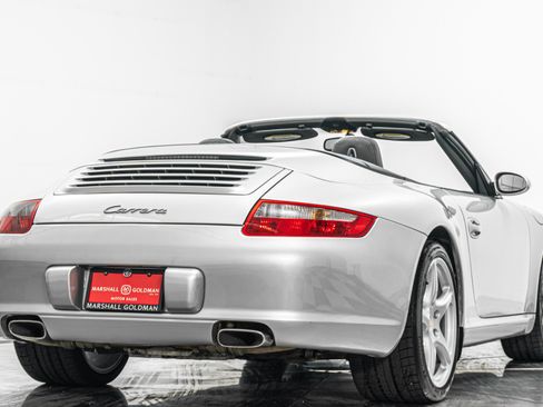 Used 2005 Porsche 911 Carrera RWD image 9