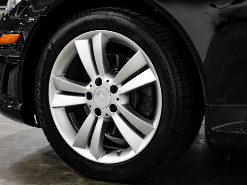 Used 2011 Mercedes-Benz SLK 300 image 43