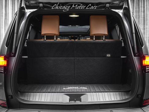 Used 2025 Lexus GX 550 w/ Cold Area Package AWD/4WD image 60