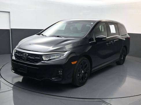 Used 2025 Honda Odyssey Sport-L image 1