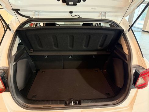 Used 2026 Hyundai Venue SEL FWD image 30