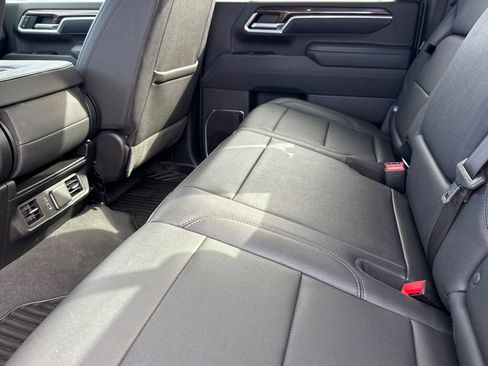 Used 2025 Chevrolet Silverado 2500 LT w/ Trail Boss Package AWD/4WD image 13