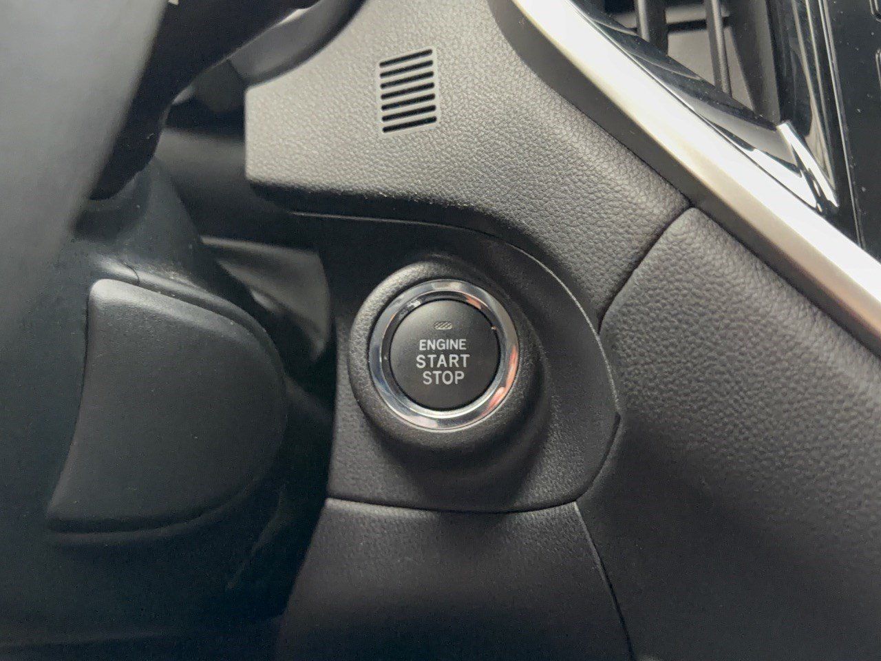 Used 2025 Subaru Ascent Premium AWD/4WD image 20