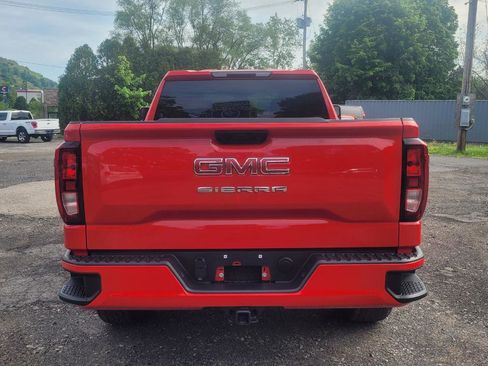 Used 2024 GMC Sierra 1500 Pro w/ Graphite Edition AWD/4WD image 6
