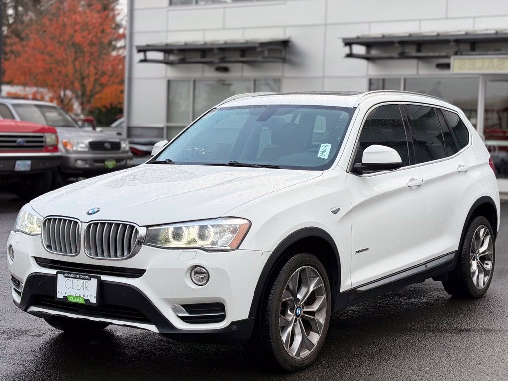 Used 2016 BMW X3 xDrive28i AWD/4WD image 1