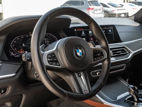 Used 2021 BMW X7 xDrive40i w/ M Sport Package AWD/4WD image 15