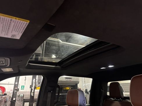 Used 2025 GMC Sierra 2500 Denali Ultimate image 16