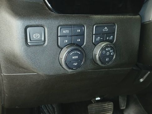 Used 2024 Chevrolet Silverado 1500 RST w/ Convenience Package II AWD/4WD image 17