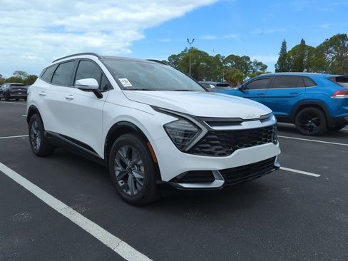 Certified 2025 Kia Sportage SX image 1