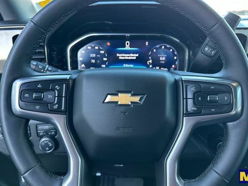 Used 2025 Chevrolet Silverado 1500 LT image 29