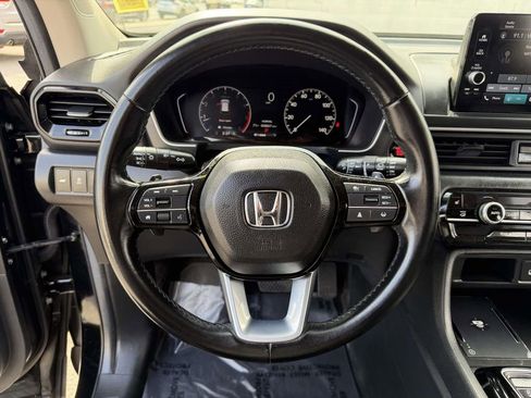 Used 2025 Honda Pilot EX-L image 28