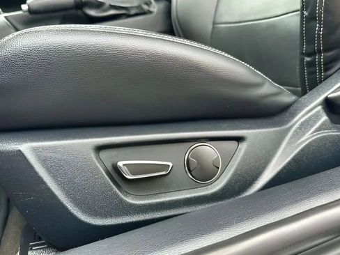 Used 2018 Ford Mustang GT Premium image 30