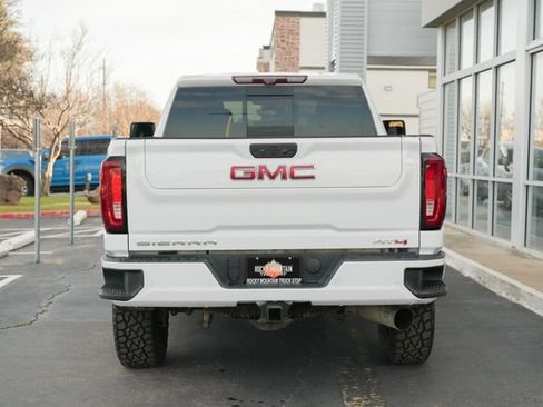 Used 2021 GMC Sierra 2500 AT4 w/ AT4 Premium Plus Package AWD/4WD image 8