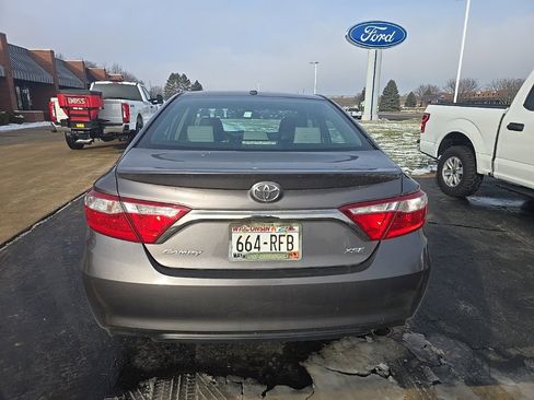 Used 2015 Toyota Camry XSE image 6