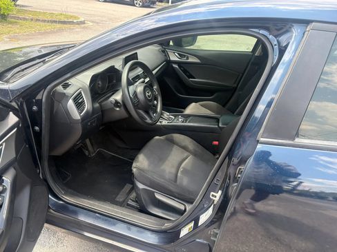 Used 2017 MAZDA MAZDA3 Sport FWD image 7