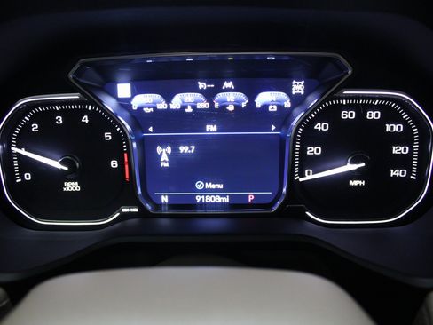 Used 2021 GMC Yukon XL Denali image 35