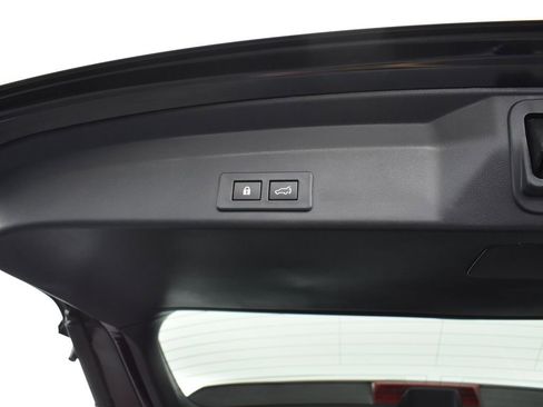 Used 2023 Subaru Ascent Touring image 30