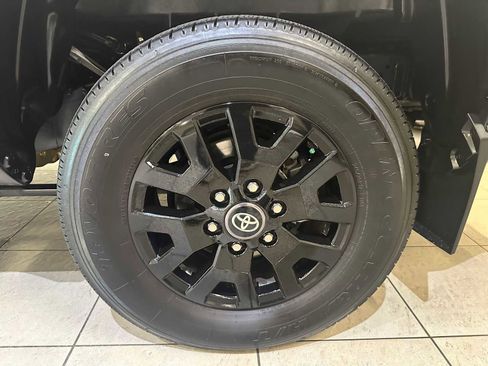 Used 2024 Toyota Tacoma SR5 image 8