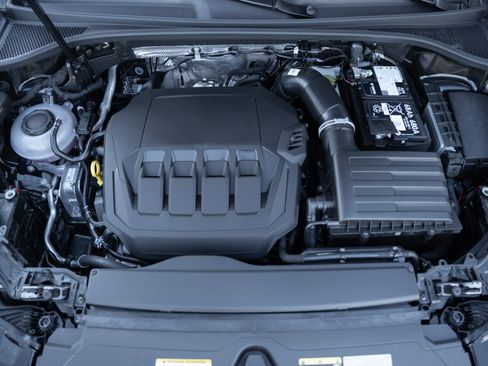 New 2025 Audi Q3 2.0T Premium image 32