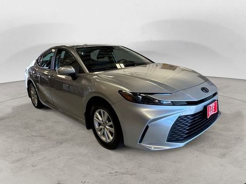 Used 2026 Toyota Camry LE w/ Convenience Package AWD/4WD image 8