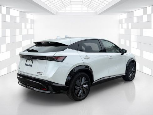 Certified 2024 Nissan Ariya AWD image 7