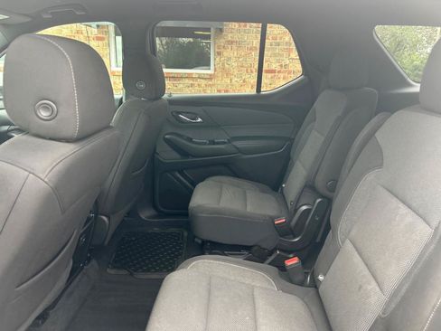 Used 2022 Chevrolet Traverse LT AWD/4WD image 21