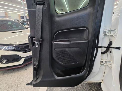 Used 2022 Chevrolet Colorado LT w/ Fleet Safety Package RWD image 31