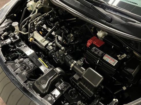 Used 2021 Nissan Versa SV image 36