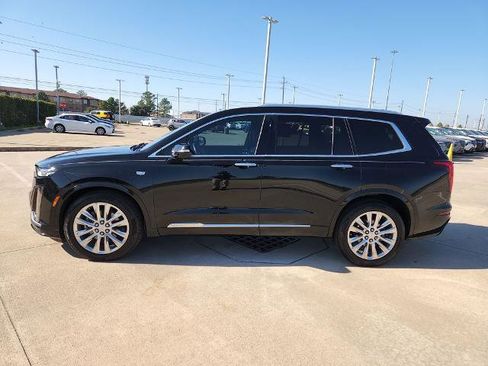 Used 2020 Cadillac XT6 Premium Luxury image 8