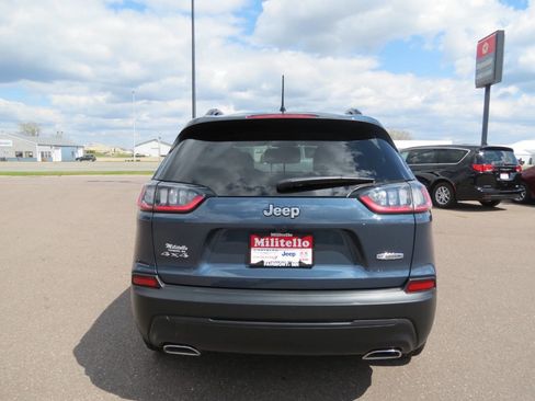 Used 2022 Jeep Cherokee Latitude Lux AWD/4WD image 6