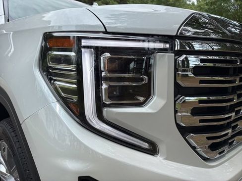 Used 2025 GMC Sierra 1500 Denali w/ Denali Reserve Package AWD/4WD image 9