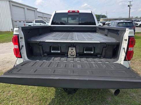 Used 2019 GMC Sierra 2500 Denali w/ Duramax Plus Package AWD/4WD image 31