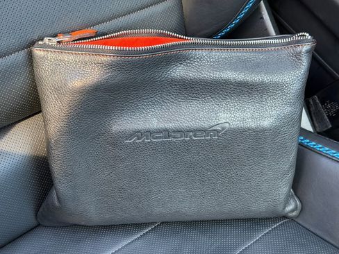 Used 2021 McLaren GT image 30