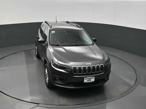 Used 2022 Jeep Cherokee Latitude Lux w/ Sun & Sound Group AWD/4WD image 11