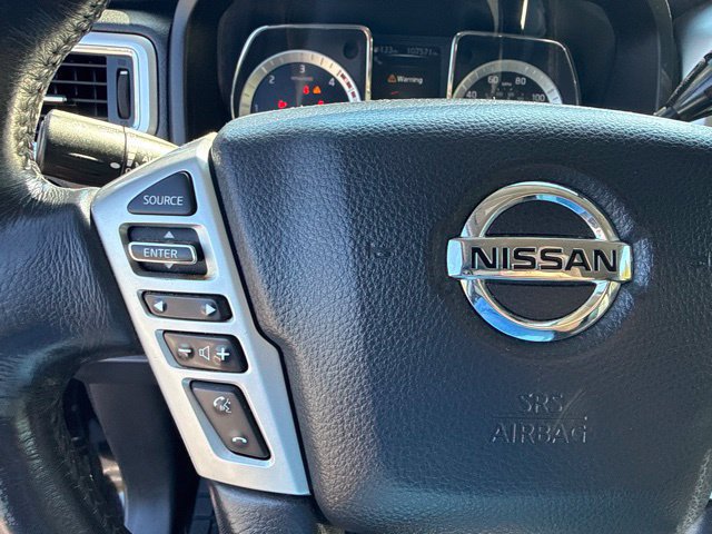 Used 2018 Nissan Titan SL w/ Chrome Package AWD/4WD image 21