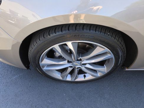 Used 2024 Chevrolet Malibu LT FWD image 10