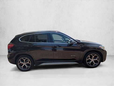Used 2017 BMW X1 xDrive28i AWD/4WD image 4
