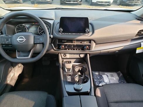 New 2026 Nissan Rogue SV image 5