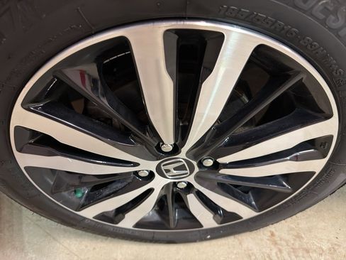 Used 2018 Honda Fit EX image 32