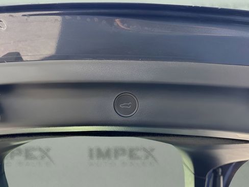 Used 2023 Tesla Model Y Long Range image 30