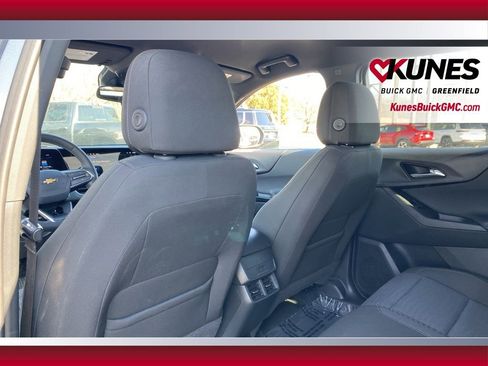 Used 2025 Chevrolet Equinox LT AWD/4WD image 22