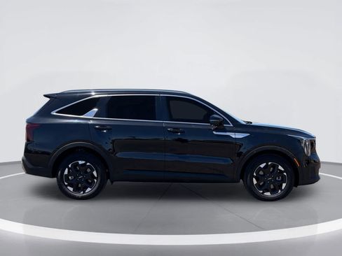 Used 2025 Kia Sorento S w/ Panoramic Sunroof Package FWD image 7