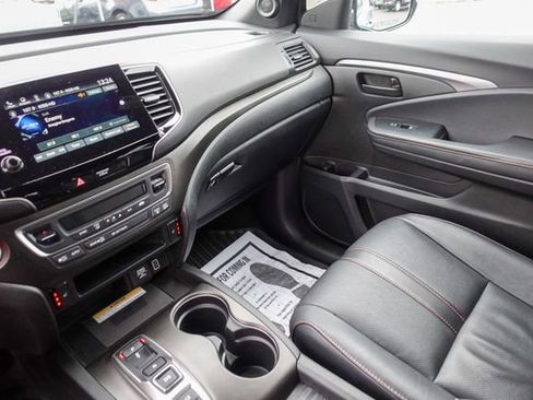 Used 2022 Honda Passport TrailSport image 25