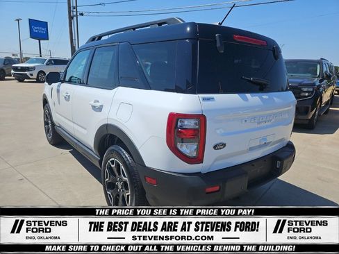 Used 2025 Ford Bronco Sport Outer Banks w/ Outer Banks Tech Package+ AWD/4WD image 11