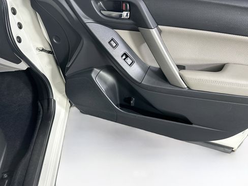 Used 2017 Subaru Forester 2.5i Limited image 29